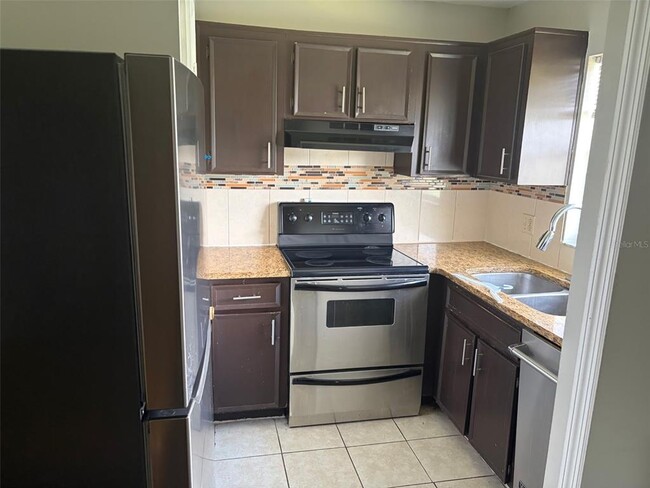 4314 Pershing Pointe Pl in Orlando, FL - Building Photo - Building Photo