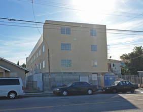 1464 E 92nd St in Los Angeles, CA - Building Photo - Building Photo