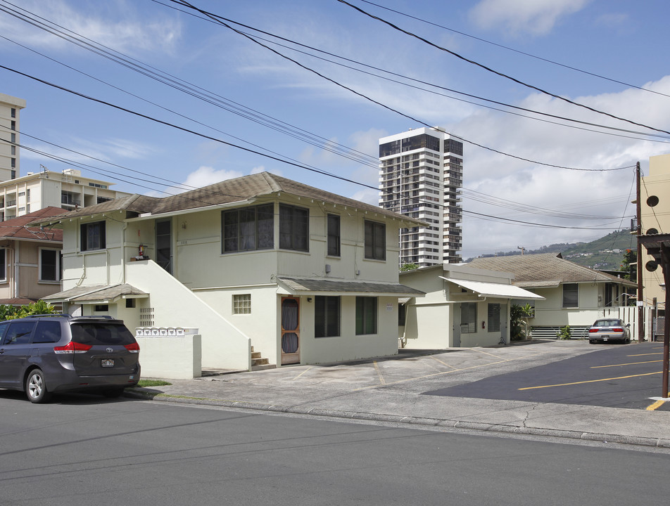 2310 Fern St in Honolulu, HI - Building Photo