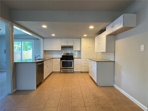 7000 Bryn Mawr Cove in Austin, TX - Building Photo - Building Photo