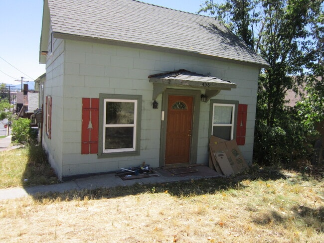 438 High St in Klamath Falls, OR - Building Photo - Building Photo