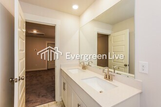 862 Bur Oak Ct in Clarksville, TN - Building Photo - Building Photo