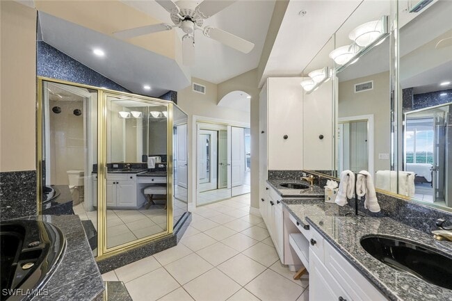 property at 4801 Island Pond Ct