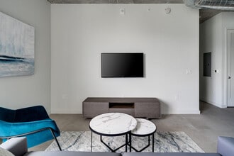 70 NW 25th St in Miami, FL - Building Photo - Building Photo