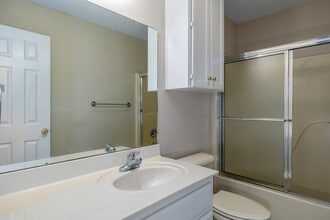 Windsor Park in Conway, AR - Building Photo - Interior Photo