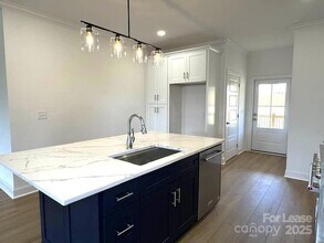 8070 Blackwood Rd, Unit 2711 in Denver, NC - Building Photo - Building Photo