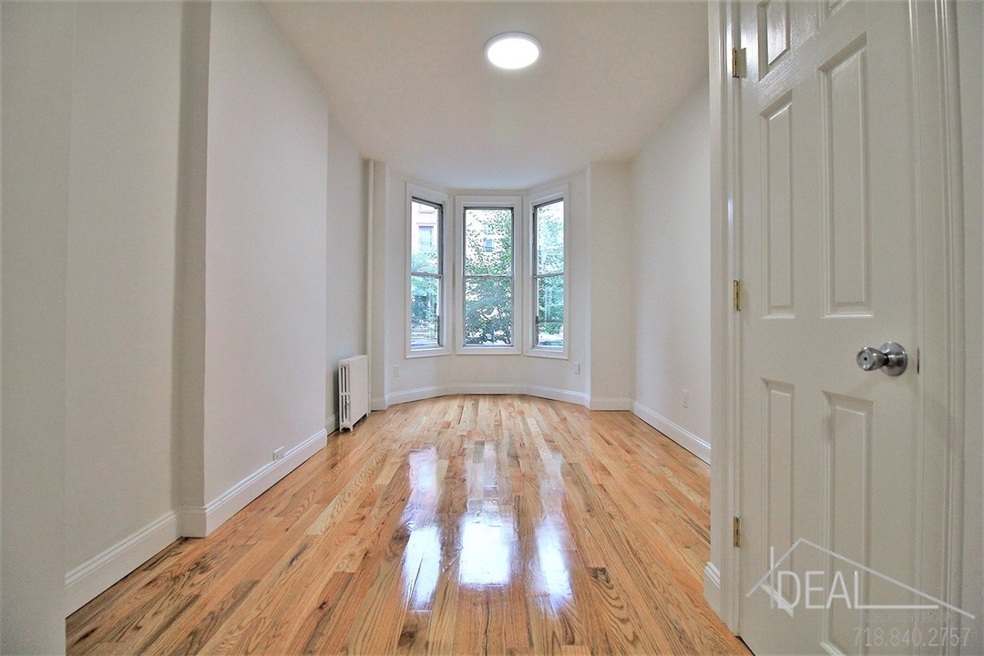 256 12th St-Unit -1L in Brooklyn, NY - Building Photo