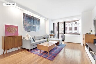 45 E 25th St in New York, NY - Building Photo - Building Photo