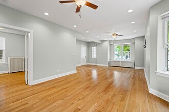 3751 W Irving Park Rd in Chicago, IL - Building Photo - Building Photo