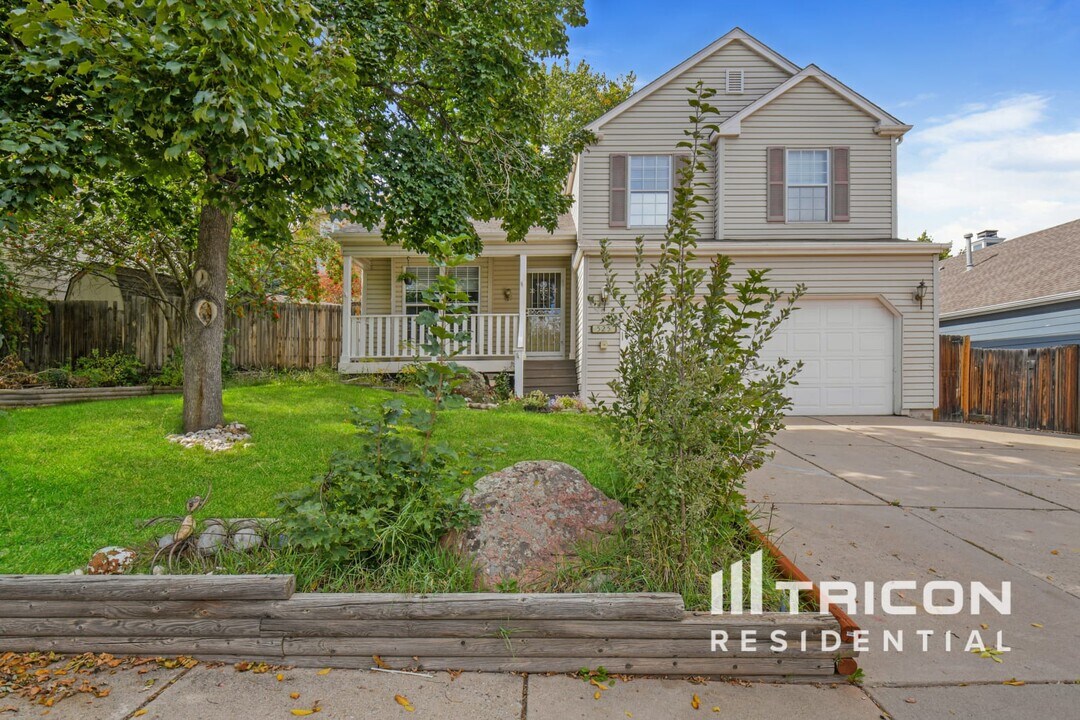 525 Entrada Dr in Golden, CO - Building Photo