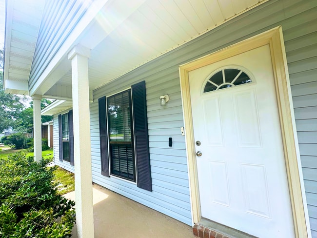 9730 Trailwood Dr S in Mobile, AL - Building Photo - Building Photo