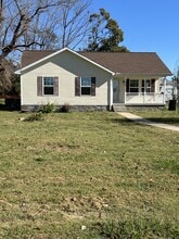 218 Magnolia St in Pembroke, KY - Building Photo - Building Photo