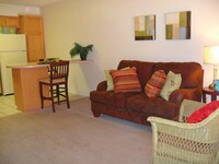 Building Photo - Sierra Pointe Apartments in Tucson, Arizona