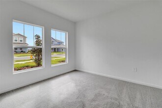 275 Puma Lp in Groveland, FL - Foto de edificio - Building Photo