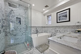 2063 Narragansett Ave in Bronx, NY - Building Photo - Building Photo
