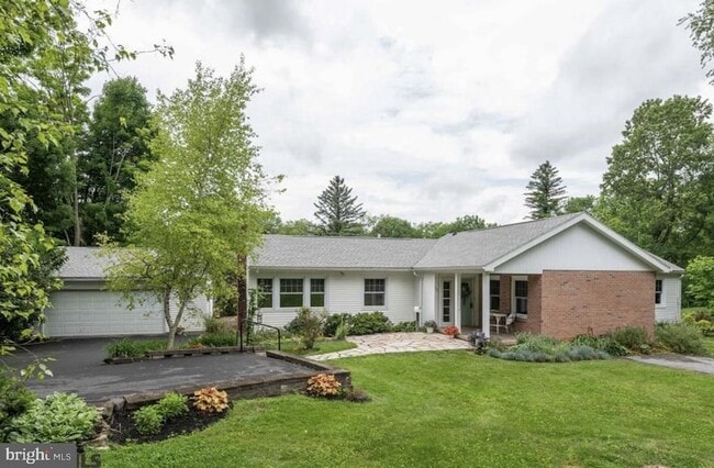 property at 537 Kemmerer Rd