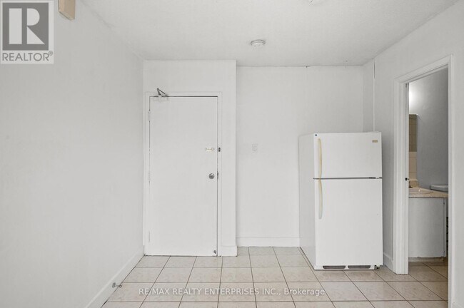 638-638 Dufferin St in Toronto, ON - Building Photo - Building Photo