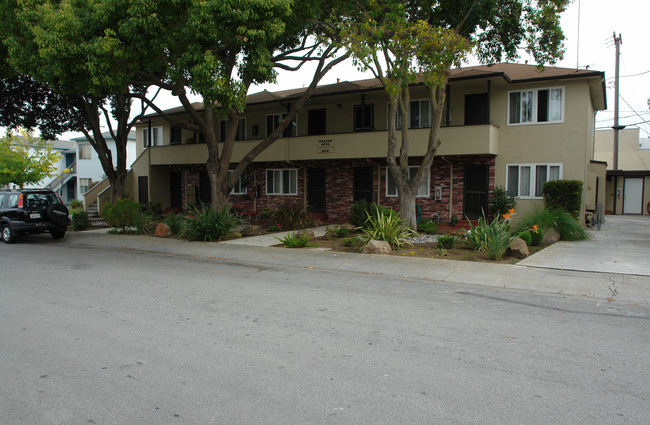 Grayce Apartments in Mountain View, CA - Building Photo - Building Photo