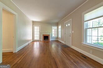 208 Shadowmoor Dr in Decatur, GA - Building Photo - Building Photo