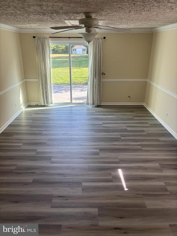 925 Waters Ave in Fallston, MD - Building Photo - Building Photo