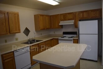 315 Barrow St in Anchorage, AK - Building Photo - Building Photo