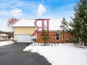 7826 Scioto Crossing Blvd in Dublin, OH - Building Photo - Building Photo