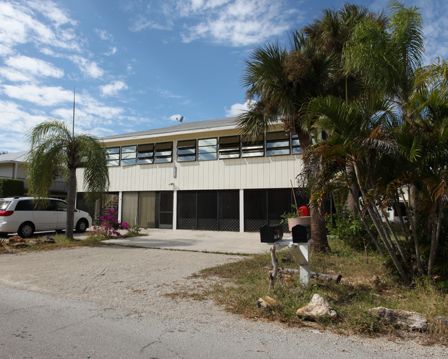 191 Anchorage St in Ft. Myers, FL - Building Photo - Building Photo