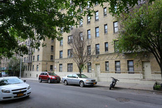 120 W 105th St in New York, NY - Building Photo - Building Photo