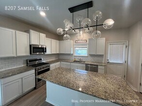 8207 Samsel Falls in San Antonio, TX - Building Photo - Building Photo