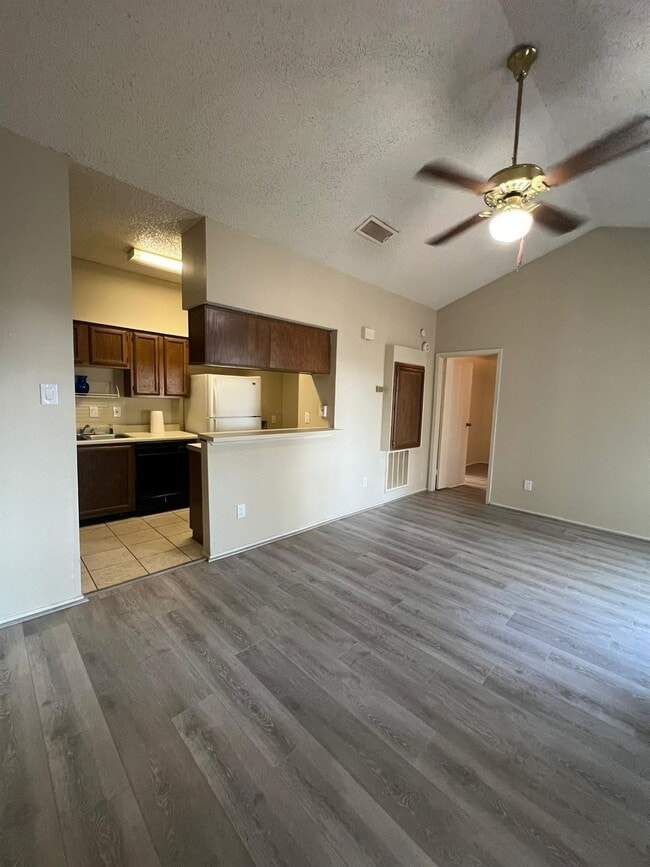 property at 17417 Red Oak Dr