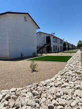 Melvin in Phoenix, AZ - Building Photo - Building Photo