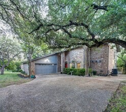 11408 Spicewood Pkwy in Austin, TX - Building Photo - Building Photo