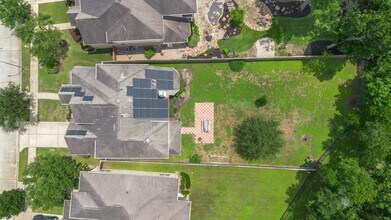 5515 Mangrove Creek Ln in Sugar Land, TX - Building Photo - Building Photo