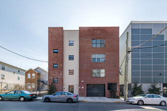 154 Hamilton Ave in Paterson, NJ - Building Photo - Building Photo