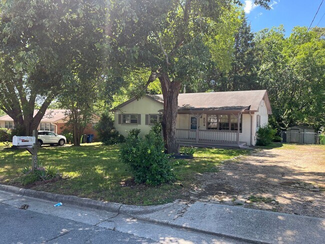 804 Greenwich St in Raleigh, NC - Building Photo - Building Photo