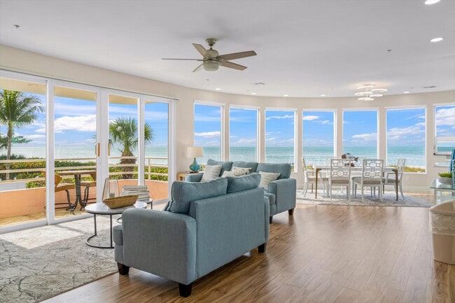 3708 Gulf Dr in Holmes Beach, FL - Building Photo - Building Photo