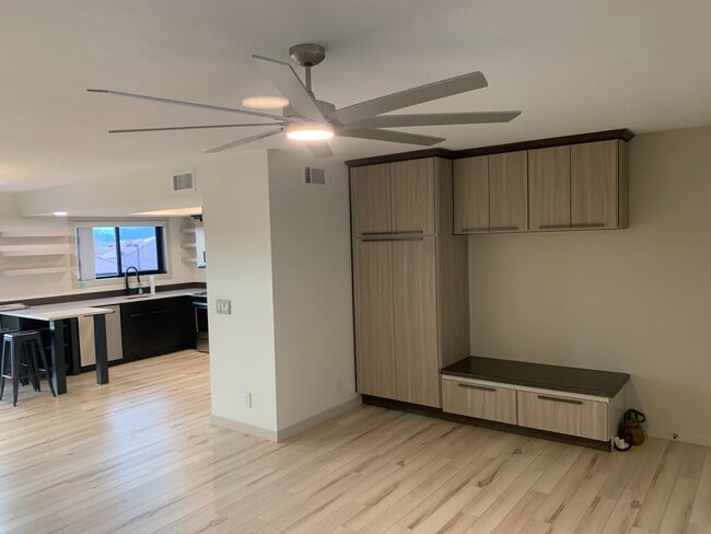 350 N Lake Havasu Ave in Lake Havasu City, AZ - Building Photo - Building Photo