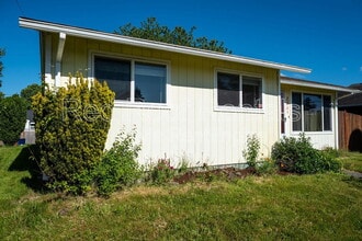 2341 S Wilkeson St in Tacoma, WA - Building Photo - Building Photo