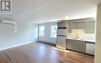 640 West St in Prescott, ON - Building Photo - Building Photo