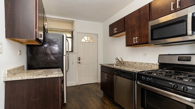 property at 3251 N Damen Ave