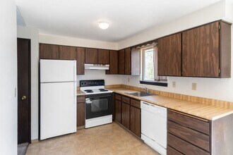 711 S Century Ct in Spokane Valley, WA - Building Photo - Building Photo