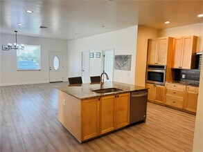 3194 58th Ave N in St. Petersburg, FL - Building Photo - Building Photo