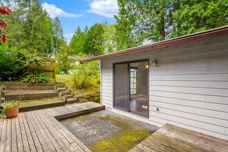 7820 147th Ave NE in Redmond, WA - Building Photo - Building Photo