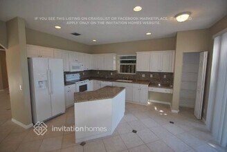 7584 Colony Lake Dr in Boynton Beach, FL - Building Photo - Building Photo