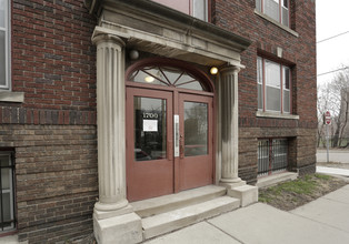 1700 Stevens Ave in Minneapolis, MN - Foto de edificio - Building Photo