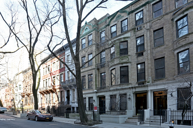 17 W 94th St in New York, NY - Foto de edificio - Building Photo