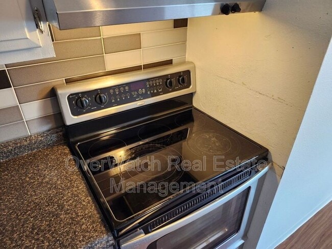 717 N Bliss St in Anchorage, AK - Building Photo - Building Photo