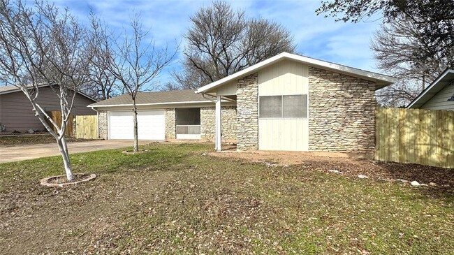 1006 Colony N Dr in Austin, TX - Building Photo - Building Photo