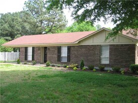 4136 Raintree Cove in Memphis, TN - Building Photo