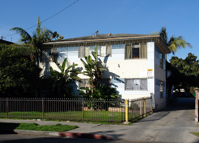 1017 S Myrtle Ave in Inglewood, CA - Building Photo - Building Photo